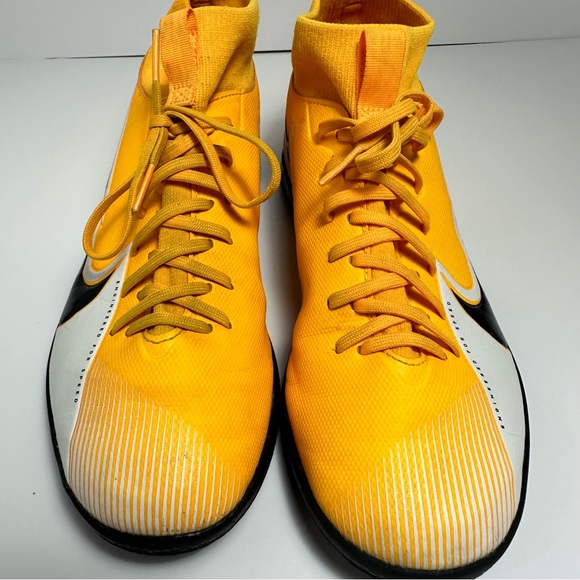 Nike Junior Mercurial Superfly 7 Academy IC YOUTH AT8135-801 Size 6Y - Picture 8 of 10